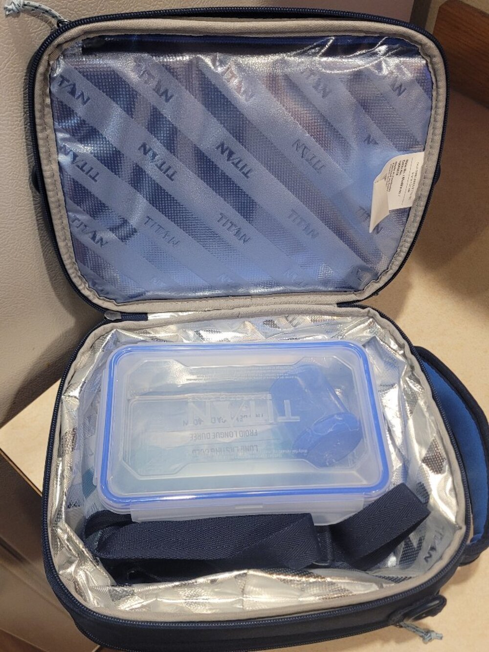 Titan Expandable Lunch Box